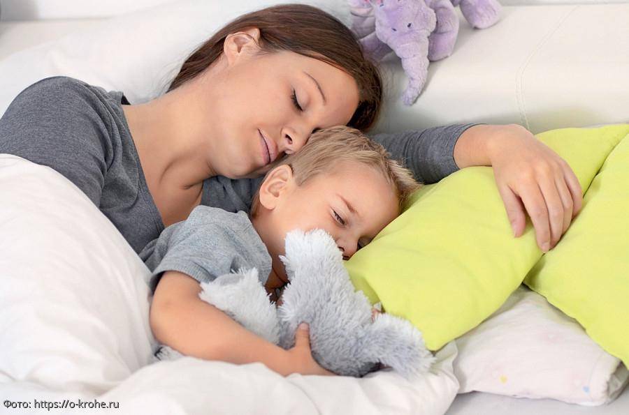 5 страхов родителей, которые мешают ребенку спать