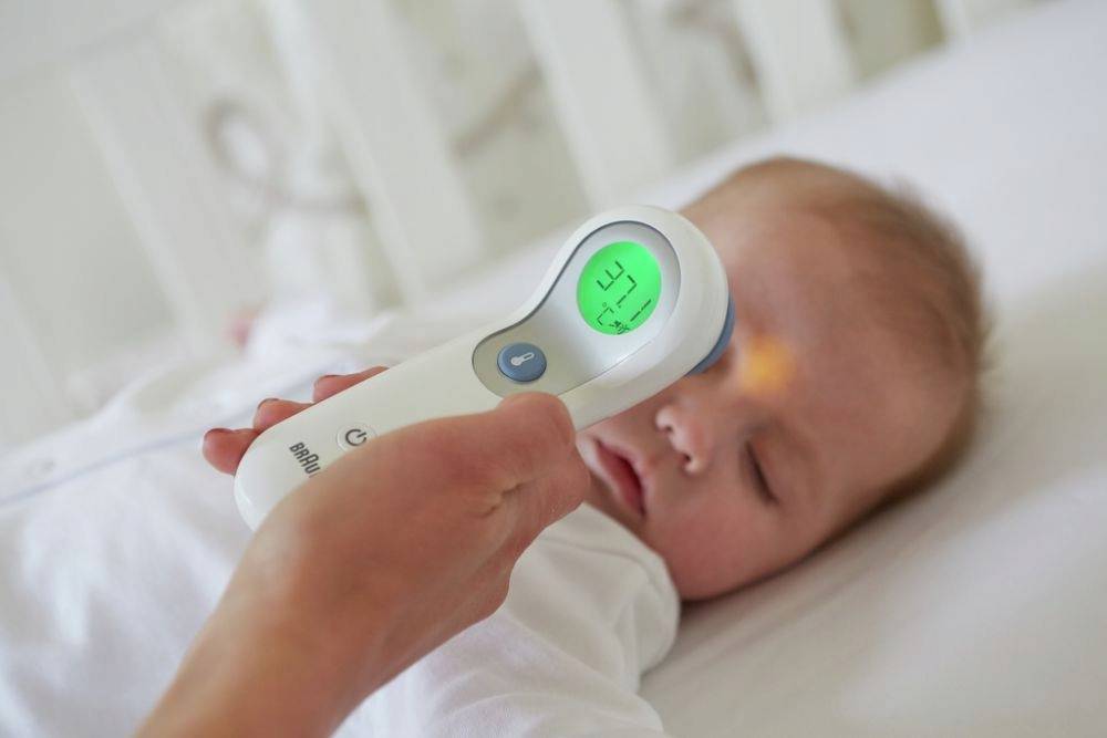Выбираем хороший электронный и инфракрасный градусник для новорожденного
