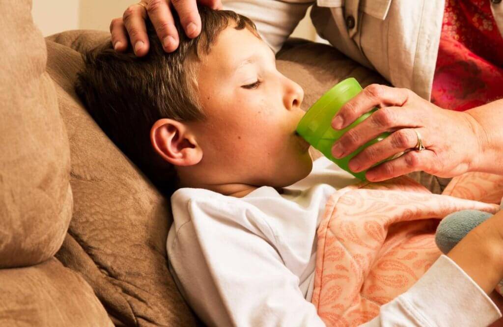 Как помочь, если ребенок сильно кашляет во сне?