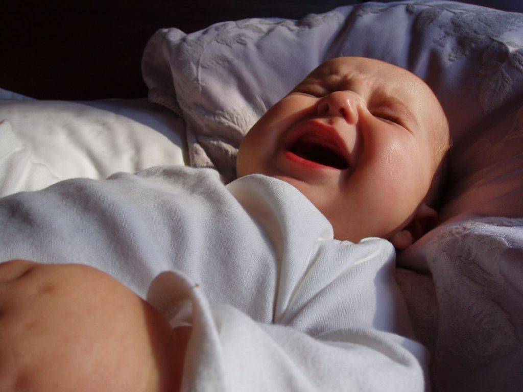 Почему двухмесячный ребенок плохо спит – рекомендации педиатров