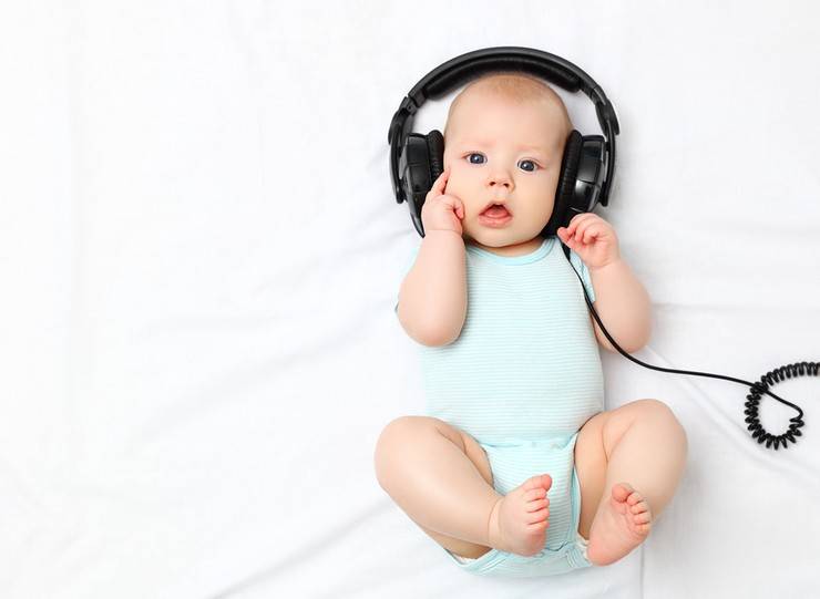 Какая музыка полезна новорожденным