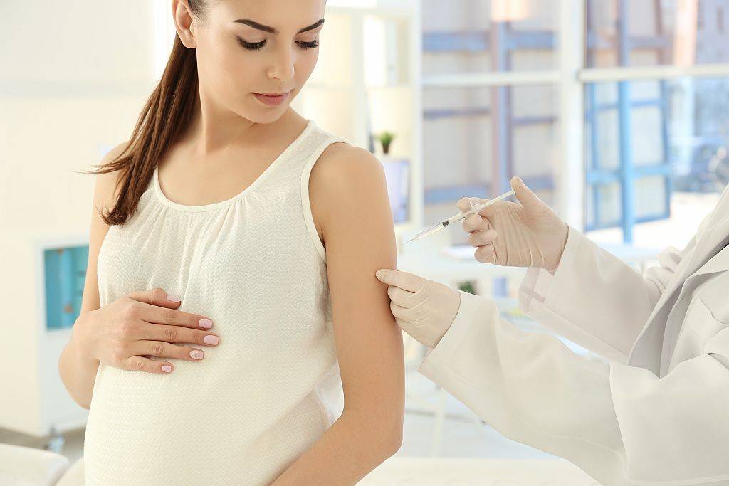 Какие прививки нужны взрослым и когда их делать?