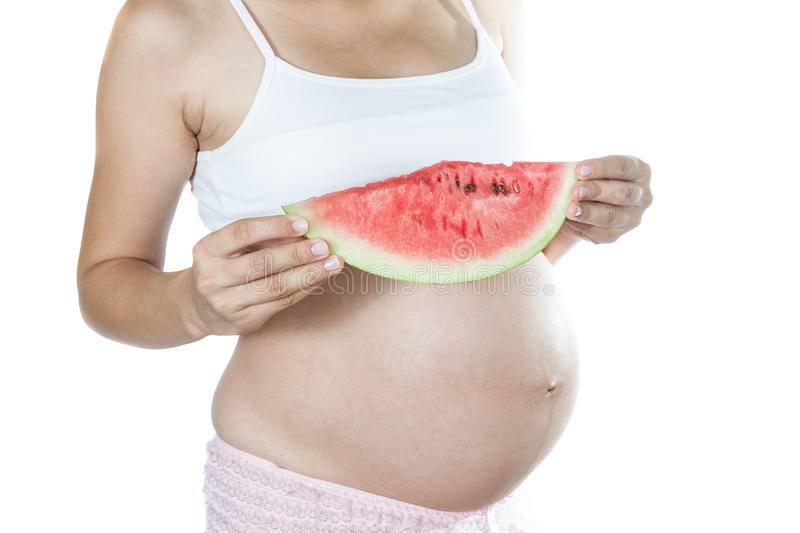 Арбуз во время беременности — польза и вред