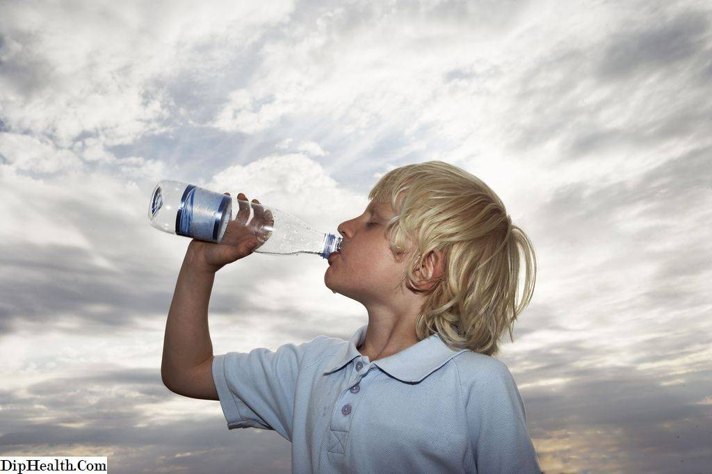 Что делать, если ребенок не пьет воду