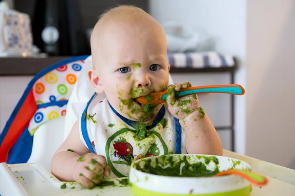 Ребенок не хочет есть прикорм (не ест кашу), отказывается есть с ложки