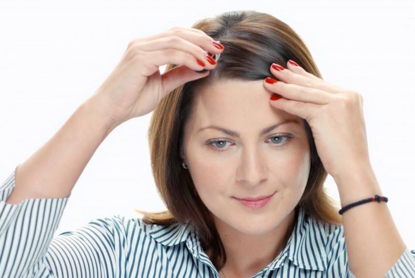 Как справиться с причинами выпадения волос у девушек