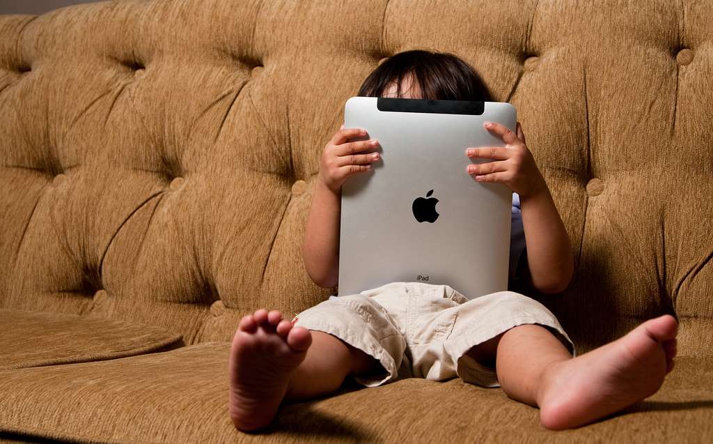 Как влияет планшет на ребенка (2-13 лет) | stena.ee