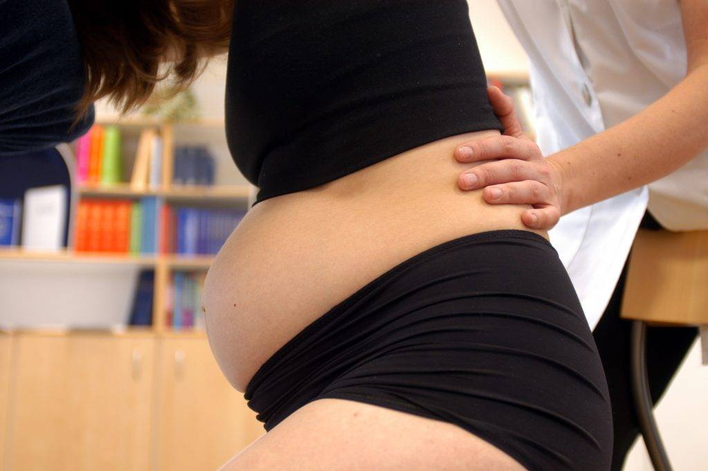 Боли при беременности на ранних сроках: причины, диагностика, возможные отклонения, лечение