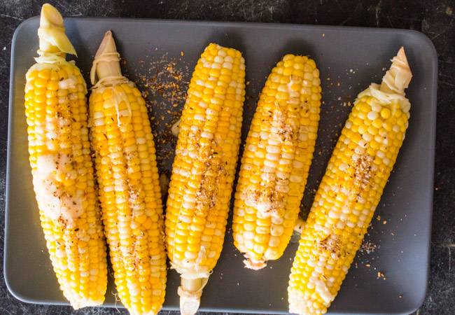Можно ли кукурузу при грудном вскармливании, какие польза и вред?