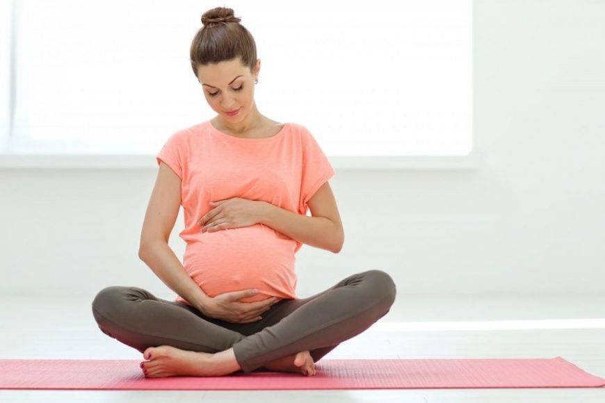 Йога для беременных по триместрам - польза для мамы и ребенка