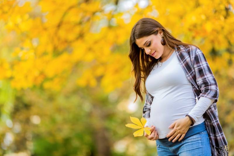 Польза пеших прогулок в период беременности утром и перед сном: рекомендации, советы и возможные противопоказания