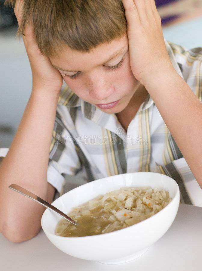 Что делать, если ребёнок не ест суп?