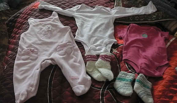 Когда покупать вещи для новорожденного: до или после рождения? / mama66.ru