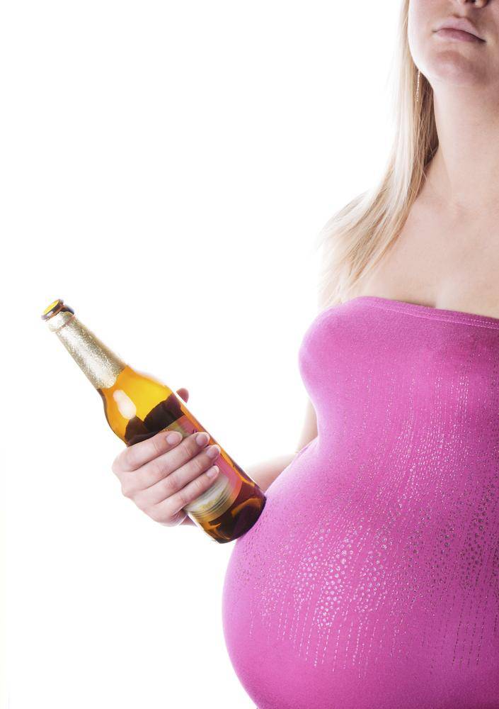 Пиво при беременности - возможный урон здоровья младенца!