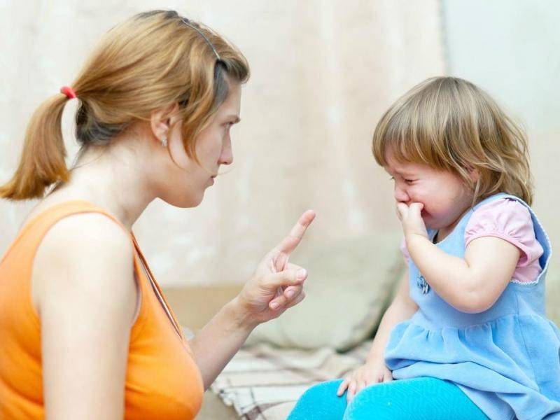 Как отучить ребенка от истерик