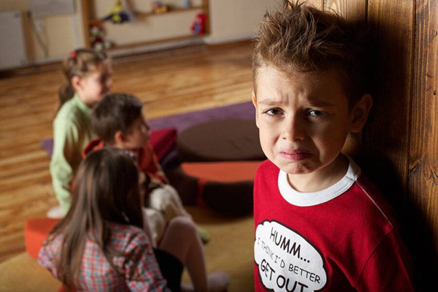 Вниманию родителей: что делать, если ребенок дерется в детском саду и дома?