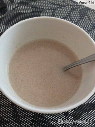 Каша для первого прикорма: когда и как вводить