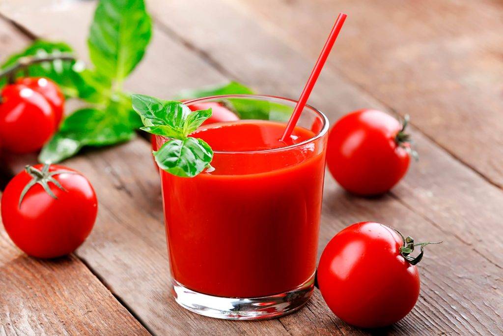 О полезных (и не очень) свойствах томатного сока на ранних сроках беременности