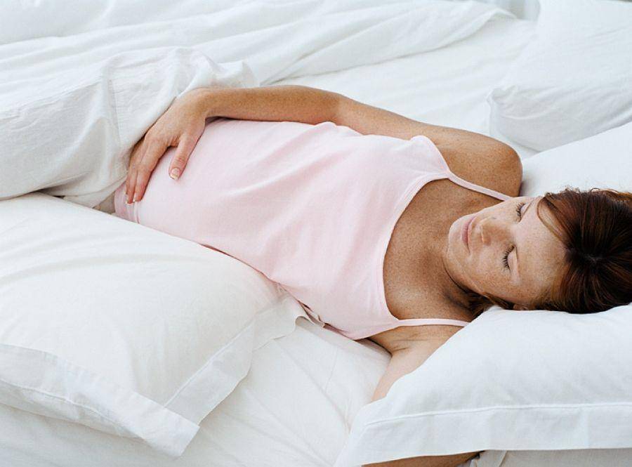 Сон во время беременности женщины: бессонница и сонливость