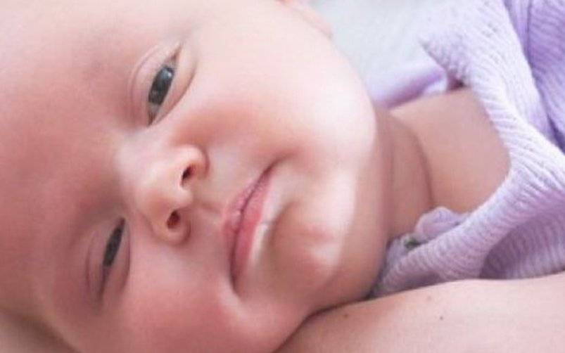 Почему во сне новорожденный закатывает глаза и когда беспокоиться