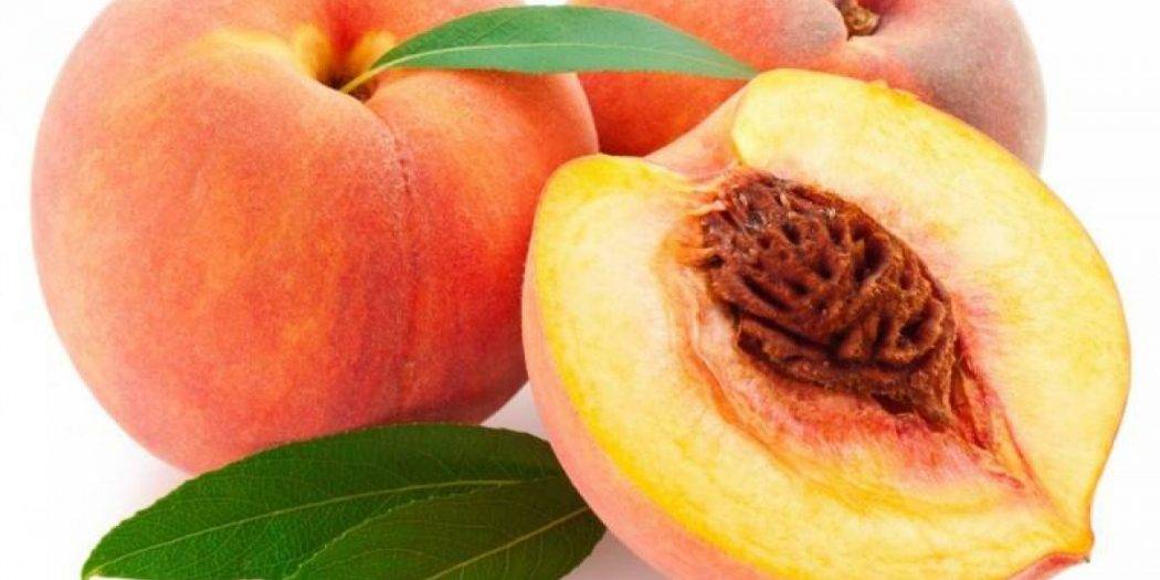 Можно ли персики при грудном вскармливании в первый и второй месяц после родов
