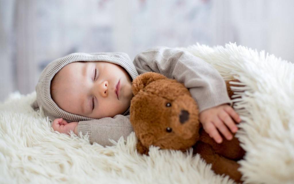 Когда ребенок начнет нормально спать? крик души