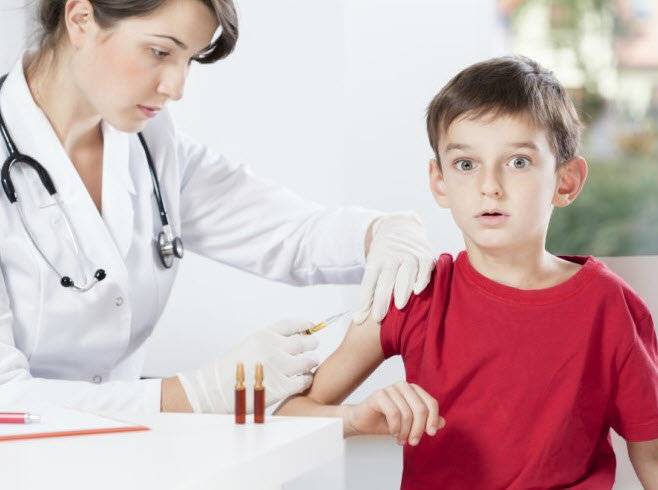 Если ребенок боится уколов, используйте советы специалистов - детский доктор