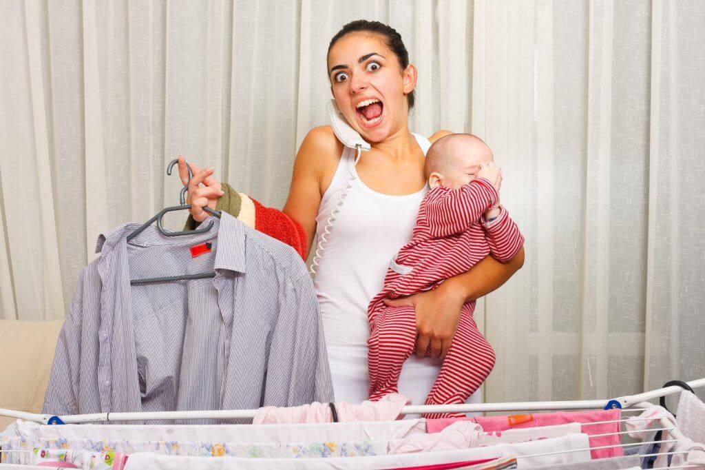 10 опасных вещей, которые многие мамы делают с младенцами