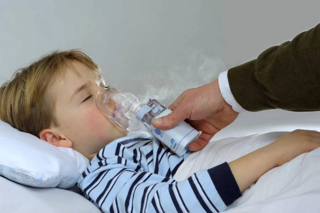 Можно ли дышать ингалятором при температуре детям, младенцам и взрослым