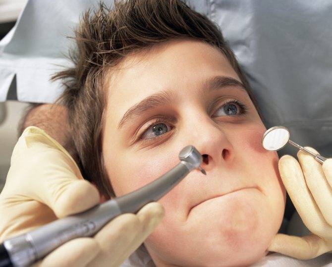 Детские страхи перед посещением стоматолога и способы борьбы с ними