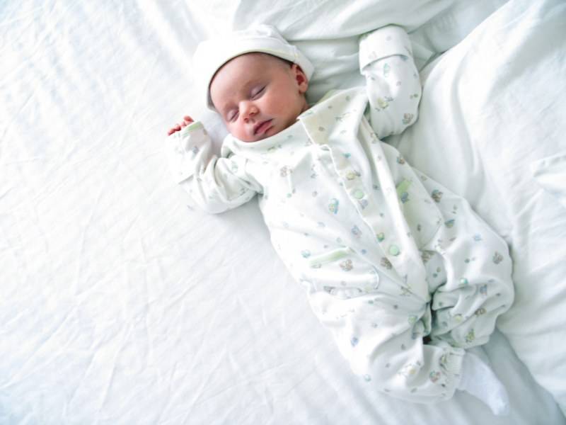 У новорожденного холодный нос – почему у ребенка в роддоме или дома появляется такая особенность?