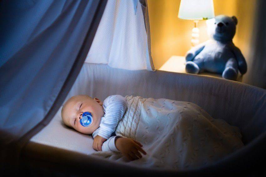 Как отучить ребенка от совместного сна с родителями, методики, которые помогут научить ребенка спать отдельно