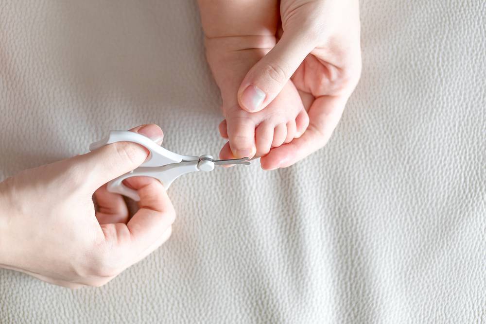 Как правильно стричь ногти ребенку, чем стричь ногти на руках