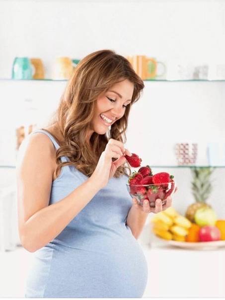 Клубника при беременности — польза, противопоказания и риски употребления
