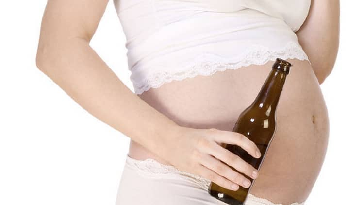 Можно ли пить вино или шампанское во время беременности? бокал шампанского при беременности: опасно ли это?