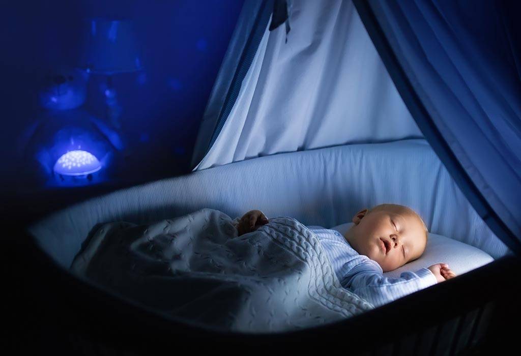 Ребёнок стал часто просыпаться ночью: почему и что делать?