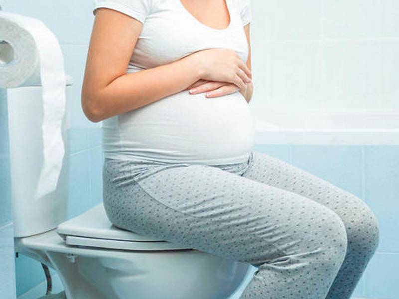 Диарея и беременность. основные причины поноса при беременности
