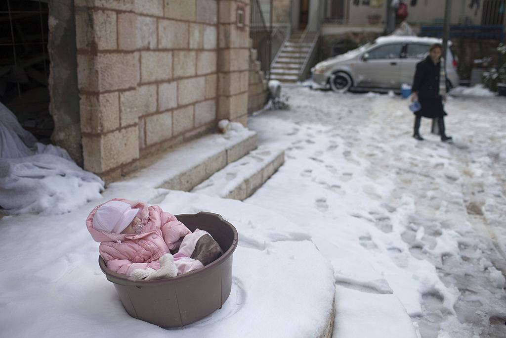 Почему холодный нос у новорожденного на улице и дома?