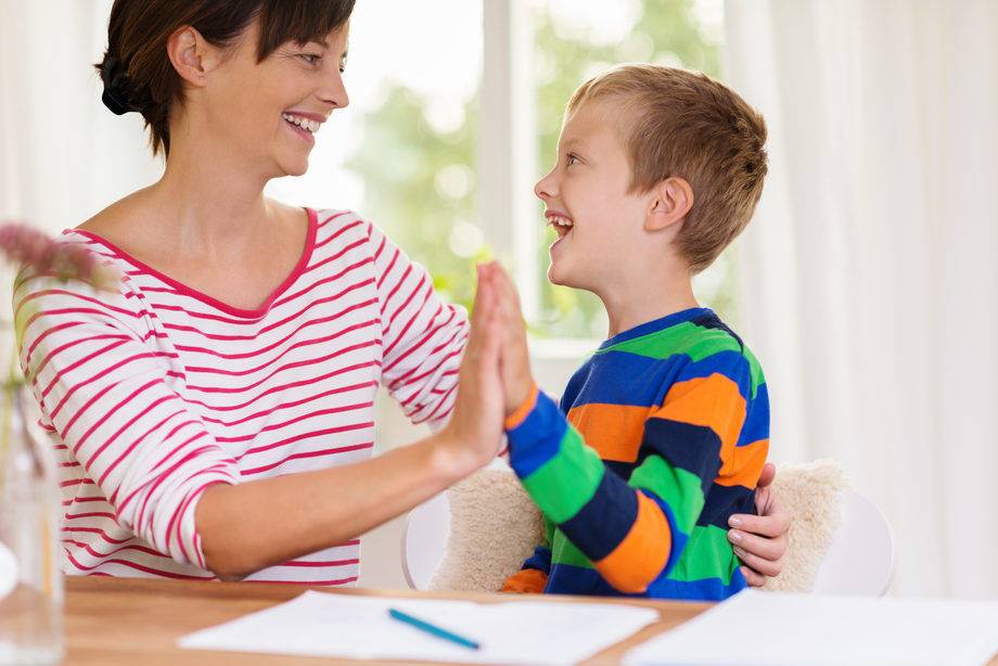 Как научиться общаться с ребенком без крика: советы психолога