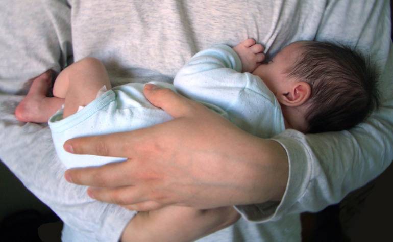 К чему снится ребенок на руках: толкование снов по соннику для мужчин и женщин