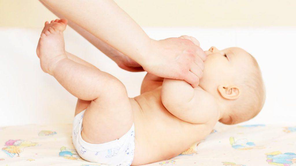 Мышечная дистония у грудничка: детский массаж и гимнастика при мышечной дистонии