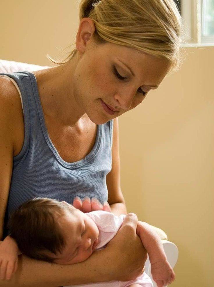Икота у новорождённых | если грудничёк икает, что делать?