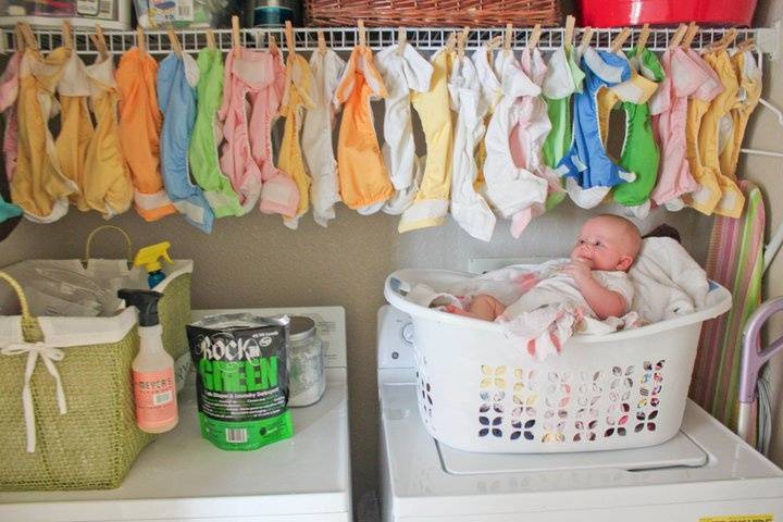 Как стирать детские вещи, чем вывести пятна