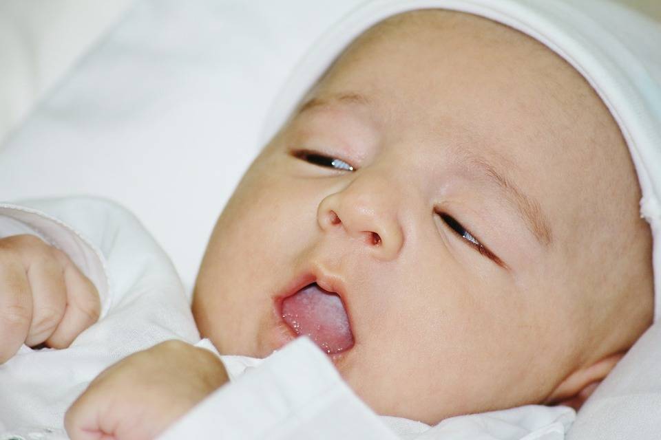 ➤ ребенок сильно кашляет во сне. как облегчить состояние ребенка?