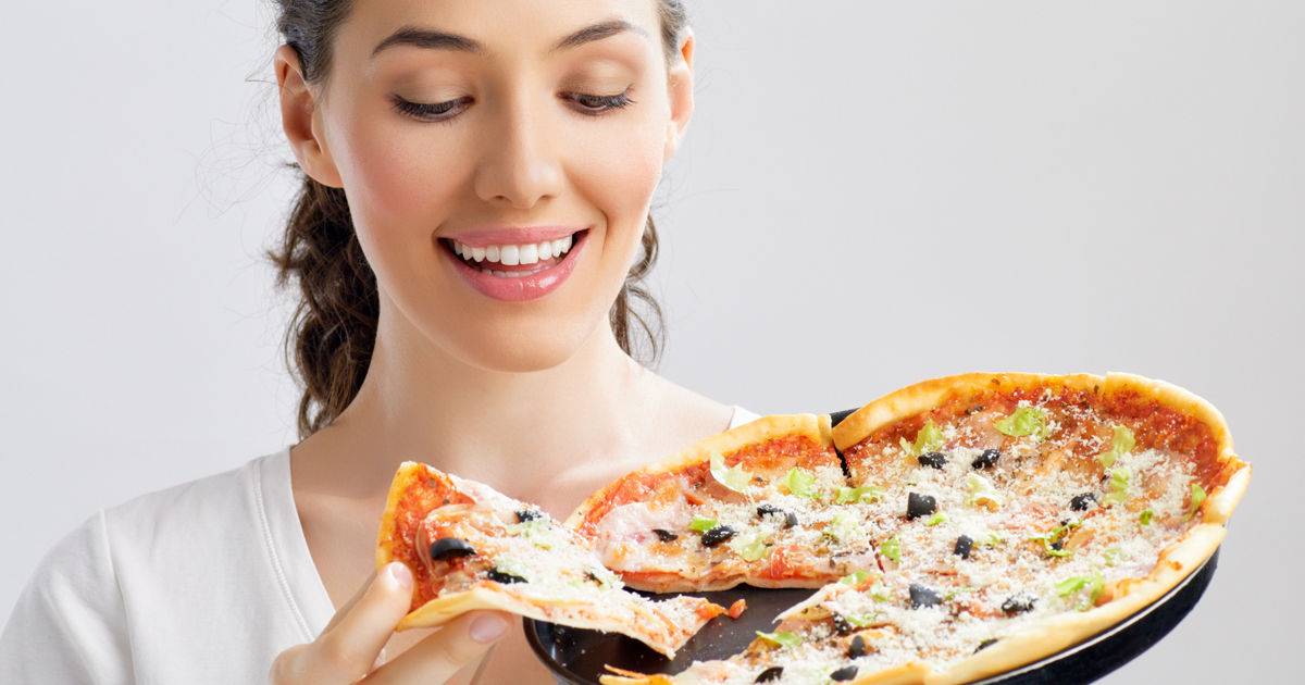 Можно ли пиццу при грудном вскармливании: какие начинки допустимы и какая польза и вред для мамы и малыша при гв?