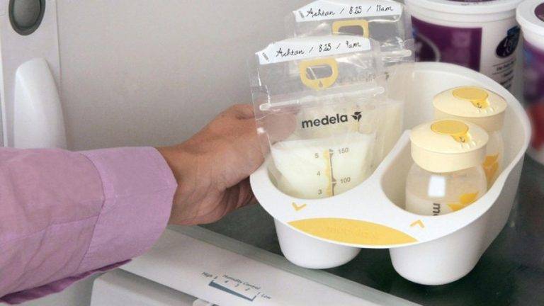 Сколько хранится грудное молоко: в холодильнике или при комнатной температуре в бутылочке