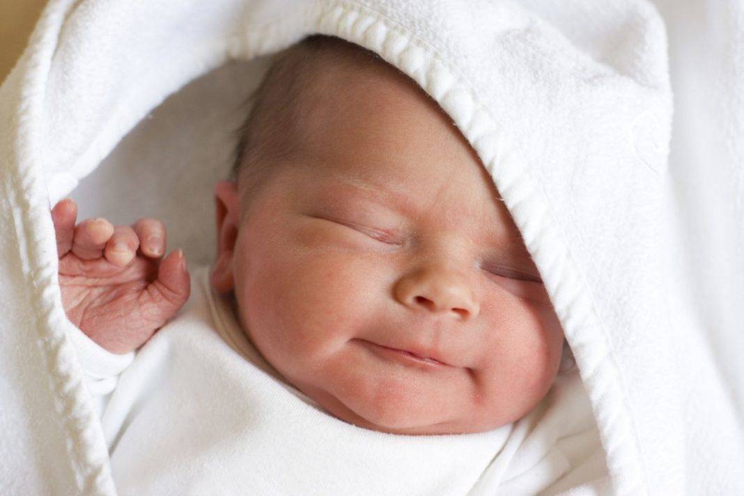 15 фактов о новорожденных, которые звучат фальшиво, но на 100% правдивы