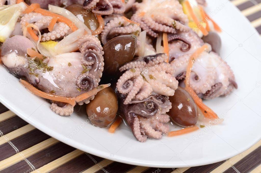 Можно ли кормящей маме креветки и другие морепродукты (кальмары и мидии) при грудном вскармливании