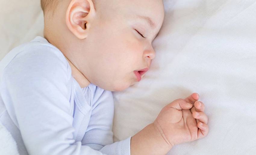 Приучить ребёнка засыпать самостоятельно: как это сделать и когда начинать