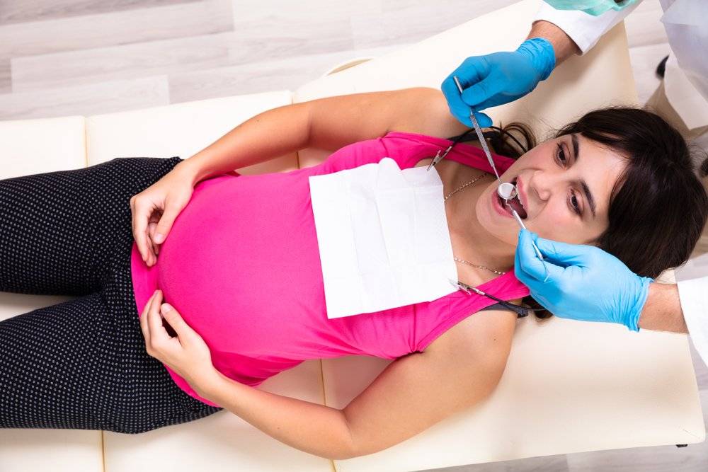 Амниоцентез при беременности: на каком сроке делают, показания к процедуре